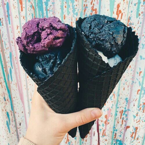 FoodSinner_'s tweet photo. My kind of ice cream cones! https://t.co/MhpYBmjao8
