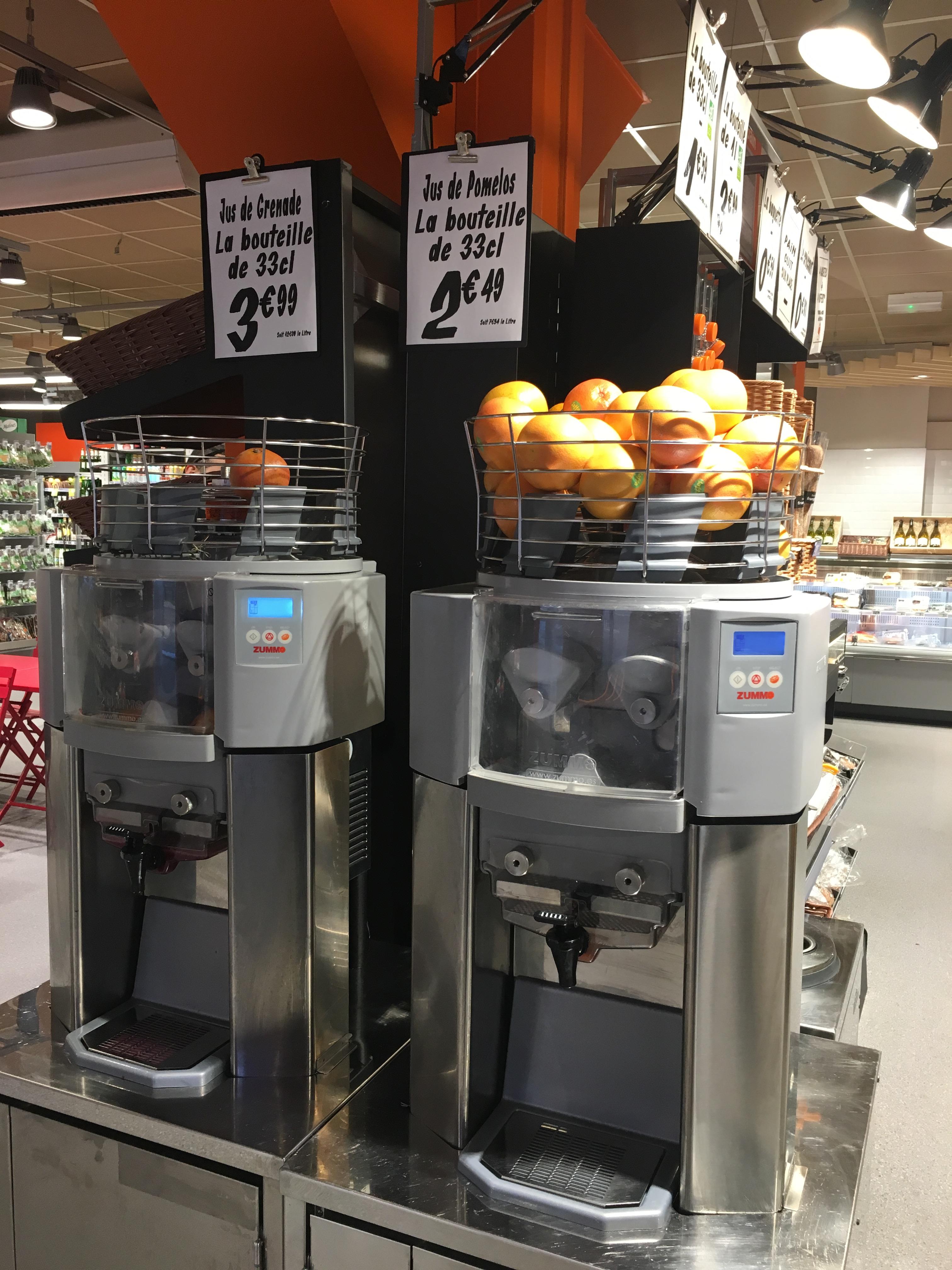 Franprix on X: Découvrez la machine à jus d'orange, pamplemousse ou  grenade au Franprix du bd Gouvion Saint Cyr à Paris 😊   / X