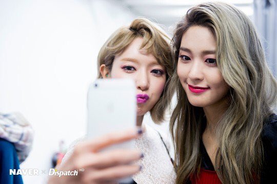 ChoaPics's tweet photo. 👭👩‍❤️‍👩💜 https://t.co/6ZOVyyTQ0H