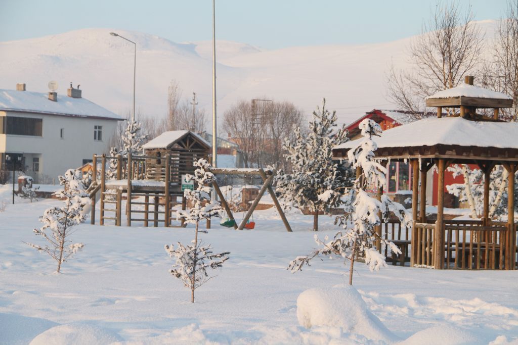 Burası Sibirya değil Türkiye: Bir kent buz tuttu buff.ly/2hOq7vA