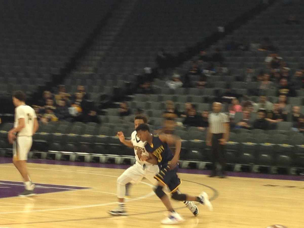 krodriguezvp's tweet photo. Boys' &amp; Girls' Varsity BBall teams played tonight at the Golden 1 Center. The band &amp; cheerleaders came too! What a night for RCHS! https://t.co/LE5VS1bCCj