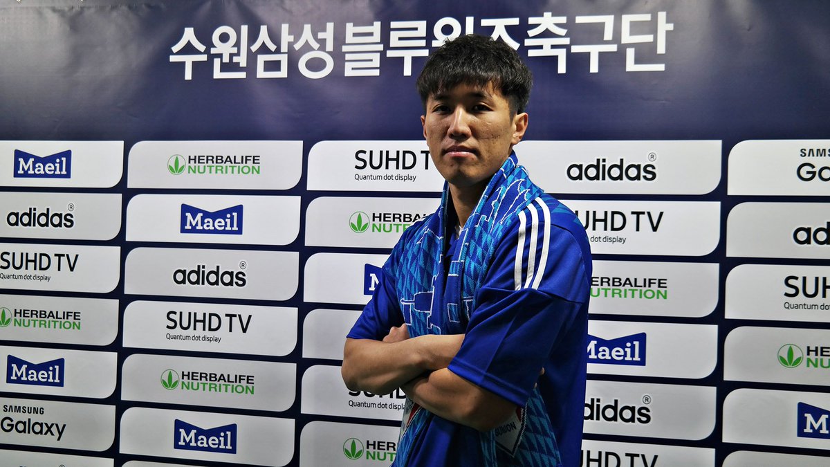 [선수 영입 발표] 수원삼성블루윙즈축구단은 4일 자로 전남드래곤즈(<a href="/JeonnamFC/">Jeonnam Dragons FC</a>)의 장신 공격수 박기동 선수를 영입했습니다. 연제민+이적료 트레이드로 영입했으며 계약기간은 3년입니다. 선수는 오는 9일 팀에 합류할 예정입니다.