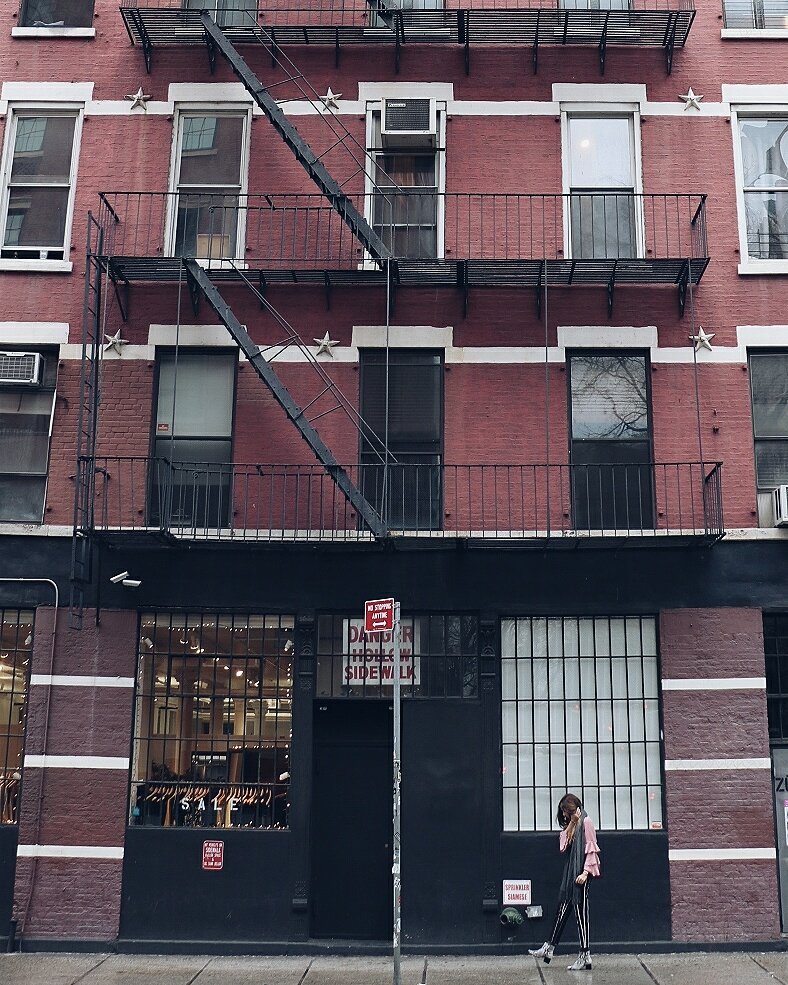 these buildings.💕💕