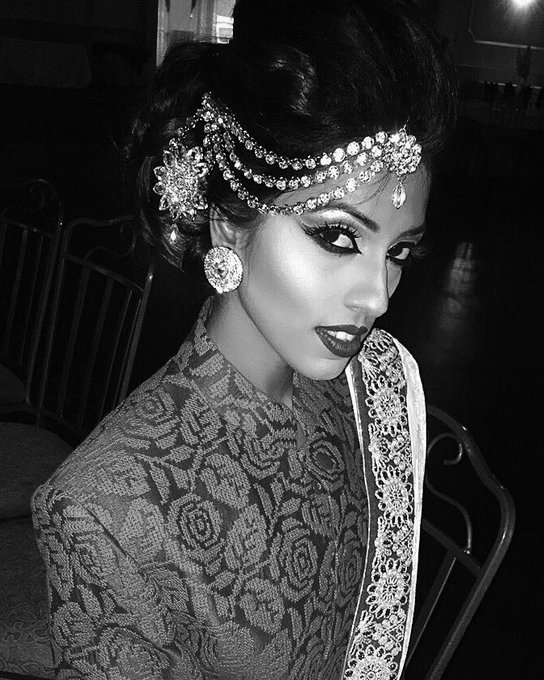 Behind the scenes today! #indianphotoshoot :) https://t.co/BkqdNaVb6D<a href="/tag/indianphotoshoot"class="tags">#indianphotoshoot</a>