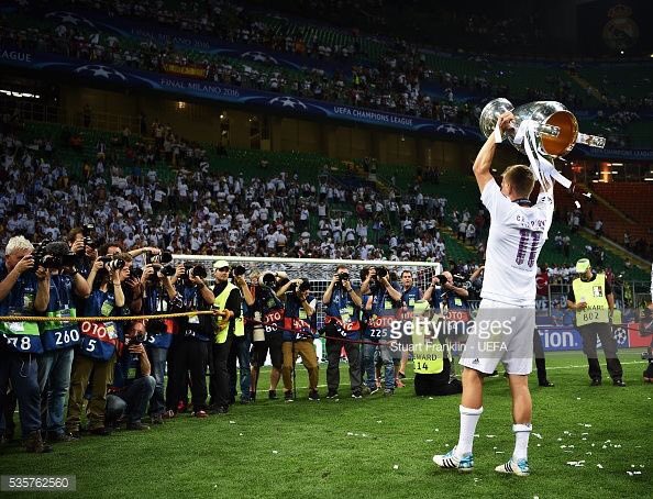 Toni Kroos HAPPY BIRTHDAY                           