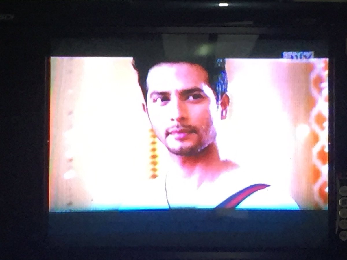 nia120594's tweet photo. Lama ga bisa nonton thapki.. eh si khabir katyal udah ada aj.. welcome kabirr 😂😂 #THAPKI155 @SeriesANTV https://t.co/fImeQlcUMZ