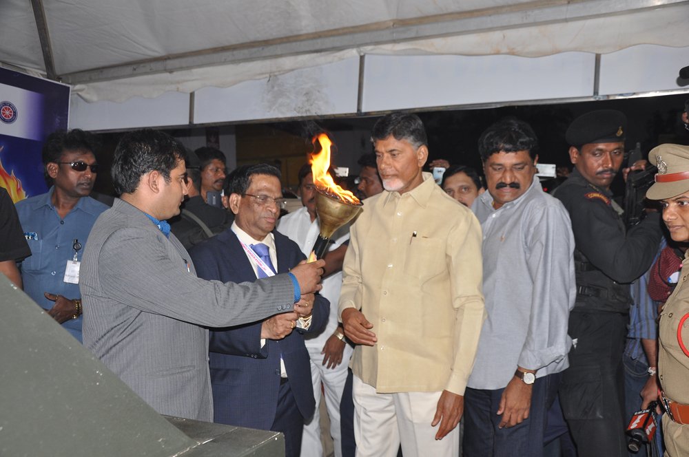 AP_SCCC's tweet photo. Hon'ble #CM #NCBN inaugurated the #Pride #of #India (PoI) #Expo, hosted as part of the 104th Indian Science Congress (ISC), at SV University https://t.co/lCl6TG2mM2