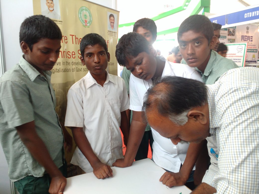 APJanmabhoomi's tweet photo. #ISC104 #Day2 Good number of crowd coming in If you are near tirupati do make a visit @yschowdary @SumitaDawra @AndhraPradeshCM https://t.co/RG0gB1ZjvC