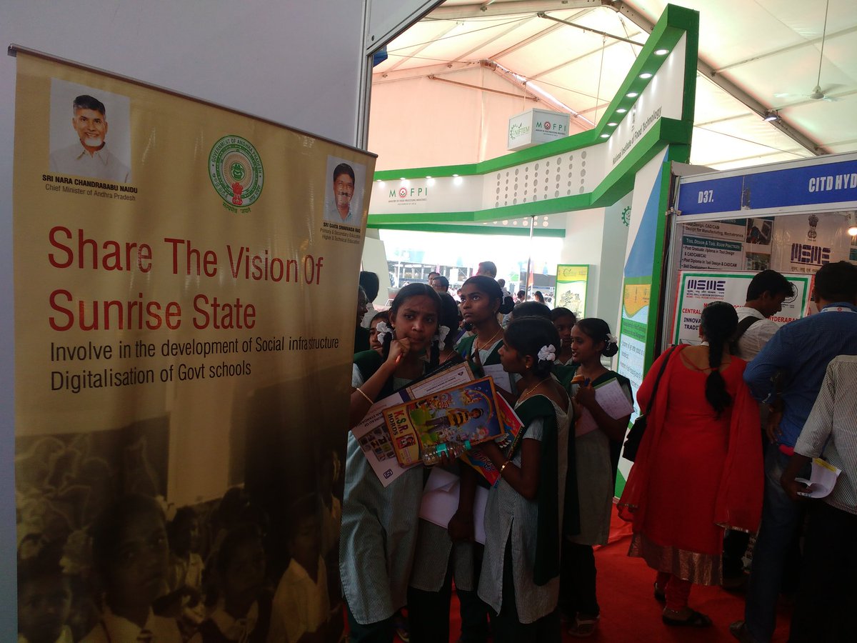 APJanmabhoomi's tweet photo. #ISC104 #Day2 Good number of crowd coming in If you are near tirupati do make a visit @yschowdary @SumitaDawra @AndhraPradeshCM https://t.co/RG0gB1ZjvC