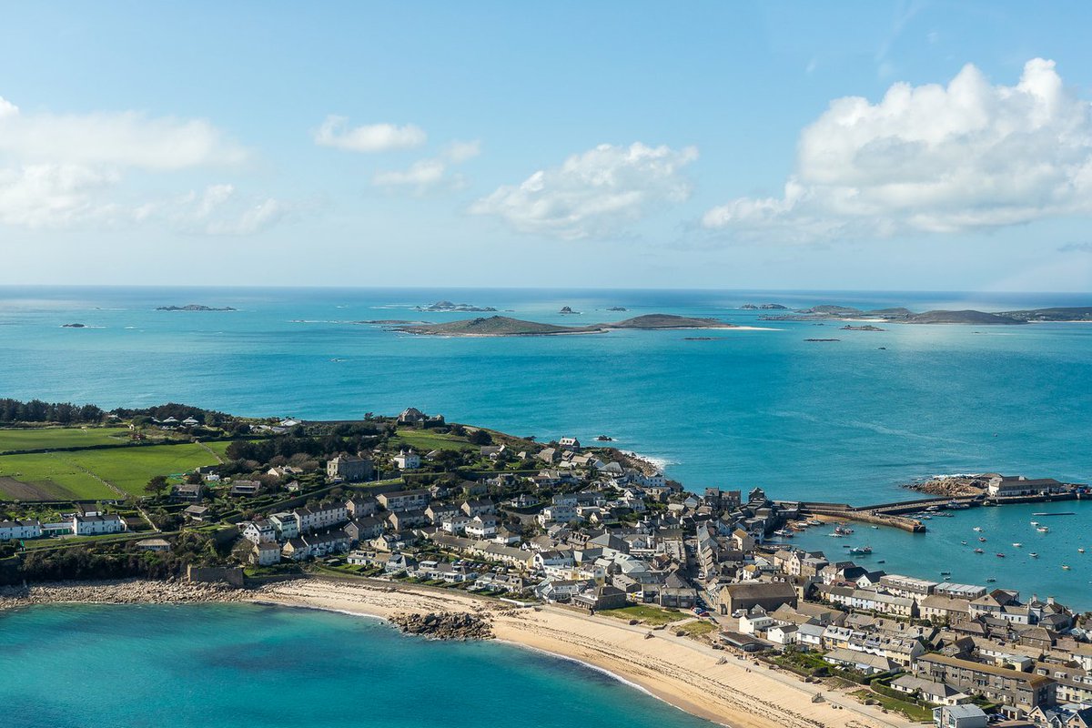 #NewYearResolution...  Explore the UK more! We have a solution <a href="/StarCastleHotel/">Star Castle Hotel</a> #AprilSpecialOffers... 
ow.ly/a9jW307mJOU