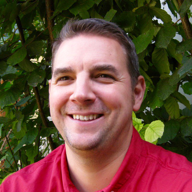 2017 Speaker: 
Görge Albrecht zum Thema "Lesbare Tests mit AssertJ"
onlim.io/SysVkg