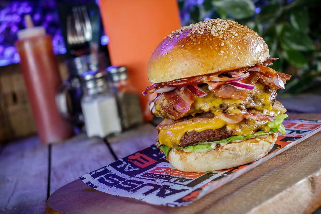 aussie_bbq's tweet photo. Two Sides One main and an Ice cold Beverage all for €10 Mon-Thursday between 12 and 2 @ Aussie BBQ....#LookingForLunch? https://t.co/5hMAw0LBJu
