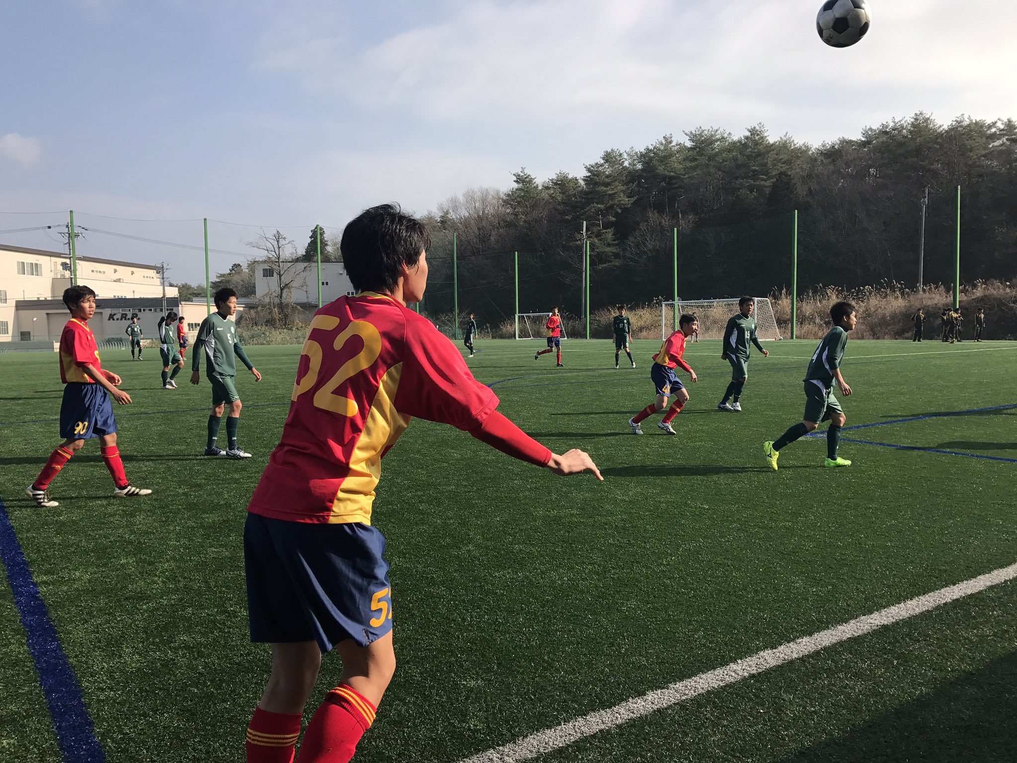 郡山高校サッカー部 公式 1 4 ニューイヤーサッカー17 郡山a 3 2 大商学園a 郡山b 0 0 大商学園b 郡山b 3 1 久御山b 郡山a 2 4 賢明学院a ボスコヴィラ第１ 第２グラウンド ありがとうございました T Co Nqj5pp1u8e Twitter