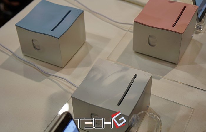 chitsol's tweet photo. [CES2017] 4월 출시할 포스트잇 프린터 ‘네모닉'(Nemonic) #첫인상, #CES2017, #CESunveiled, #mangoslab, #nemoni… https://t.co/4zQI7f7PCP https://t.co/zsolxV36BL