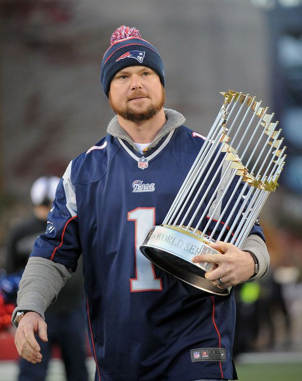 Happy 33rd birthday to Jon Lester! 