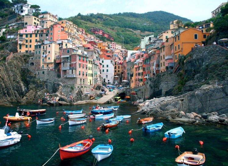 theIiabiIity's tweet photo. Parco Nazionale delle Cinque Terre, Liguria

- not a monument but deserves to be mentioned loOK AT IT
- no words can describe it, heaven https://t.co/iO15lWp84V