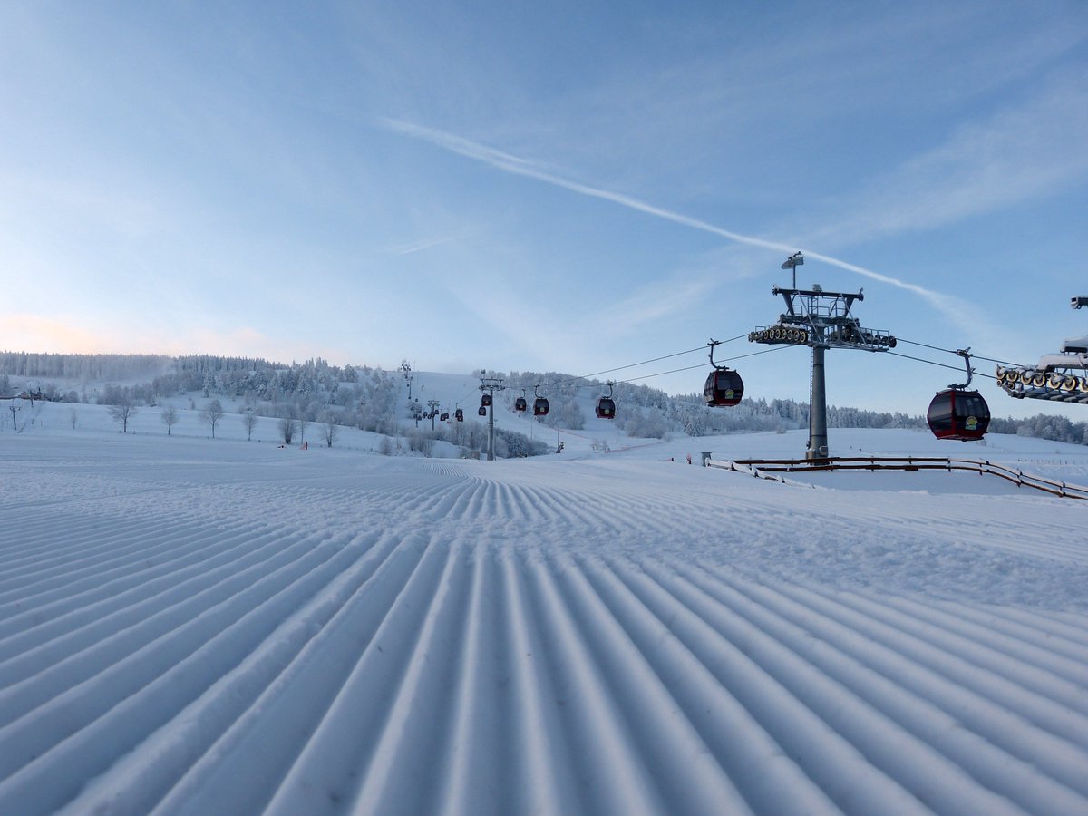 Sturmtief Axel hat den Winter gebracht. Unser Wintersportbericht. #wintersportarena #sauerland newsroom-wintersportarena.de/2017/01/04/ers…
