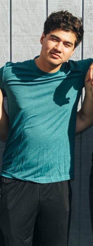 rpgHmdx's tweet image. Calum Hood
23 ans
Hétéro
@rpwspm