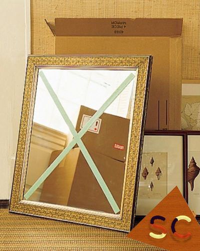 ShipChatinc's tweet photo. Use masking tape to It won’t prevent it from breaking, but it will absorb shock and keep the glass in the frame in the case that it is drop. https://t.co/D9rAr0Ahc4