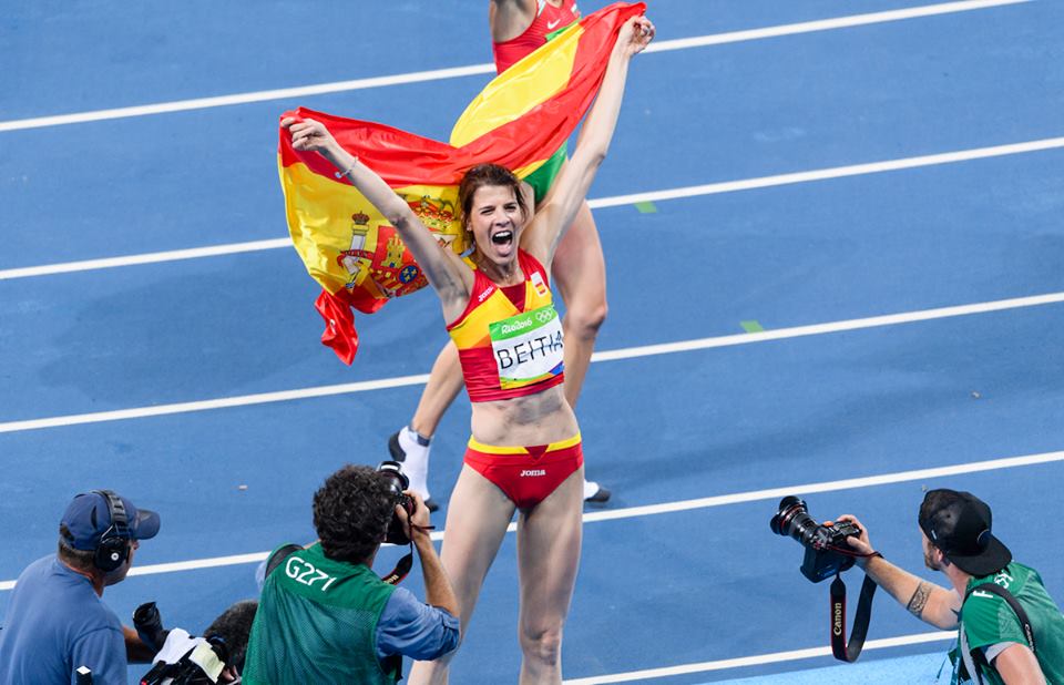 COE_es's tweet photo. .@caro_marin2, @miss_belmont, @Ruthypeich, @MChourraut... Los 16 grandes momentos del deporte femenino en 2016 🔝🔝🔝🔝 https://t.co/jm8UCoFj28 https://t.co/pQxVzNW7iD