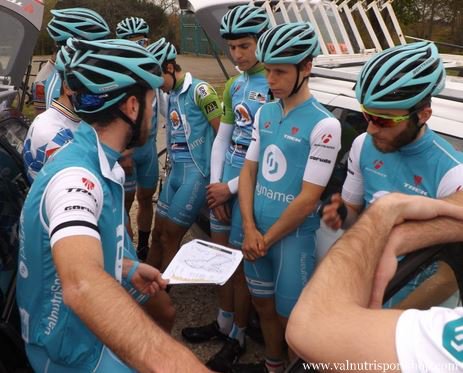 VaLnutriSport's tweet photo. Pour les talentueux minots de @team_morning, un seul lien possible: https://t.co/zdWYxIsmP7 https://t.co/bnrBAw5ffi