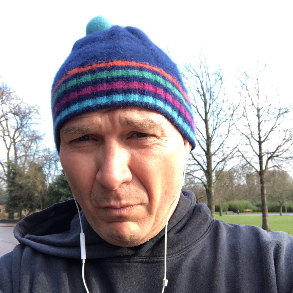 pcoop69's tweet photo. 1st run of 2017👍 think a lot of people 1st time #5minutewonder #victoriapark https://t.co/utAEcEilhF
