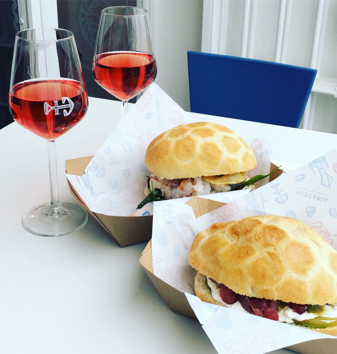 Magnifico <a href="/pescariatw/">Pescaria</a>! #nicetofishyou #weareinpuglia #polignano #Food