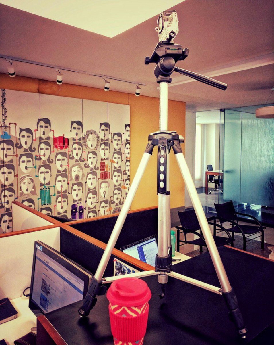 jetbroden's tweet photo. That’s how we roll!Photoshoot on the job!Let d lens do d talking!
#coffee #shoots #workplacefun #frameit #jetbro #godigital #digitalunlocked https://t.co/AYJbKTooS1