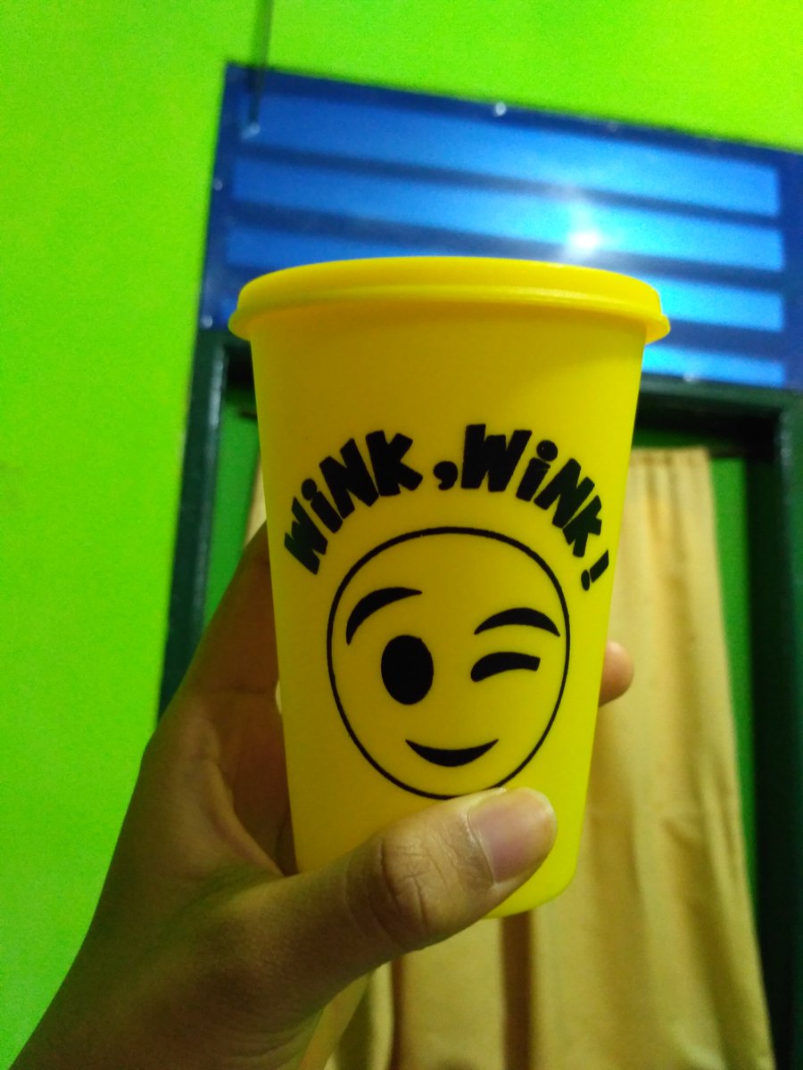 t1t4MAY's tweet photo. Om chochofun om wes terjun di rumahku hihihi makasih min @chocofun_ind https://t.co/Ak4YCOOgtX