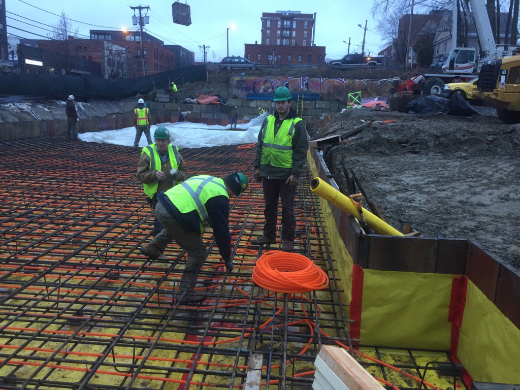 VtGoingUp's tweet photo. In the matrix: Prepping for Champlain College student apt. #btv #champlainedu https://t.co/KyyHg5Dmbs
