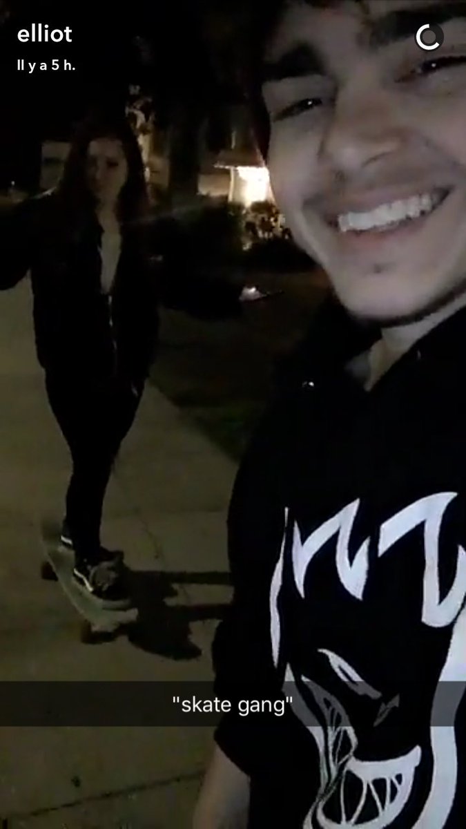 ElliotFUpdates's tweet photo. babies via snapchat https://t.co/2nQxyR2x40