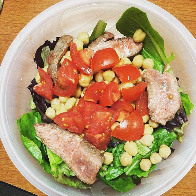 bombshellnews's tweet image. #repost - Make no misSTEAK, I ♥️♥️♥️my @the_real_team_bombshell meal plan! #TeamBombshell #bombshellproud #gains #goals  #eatcleantrainmean