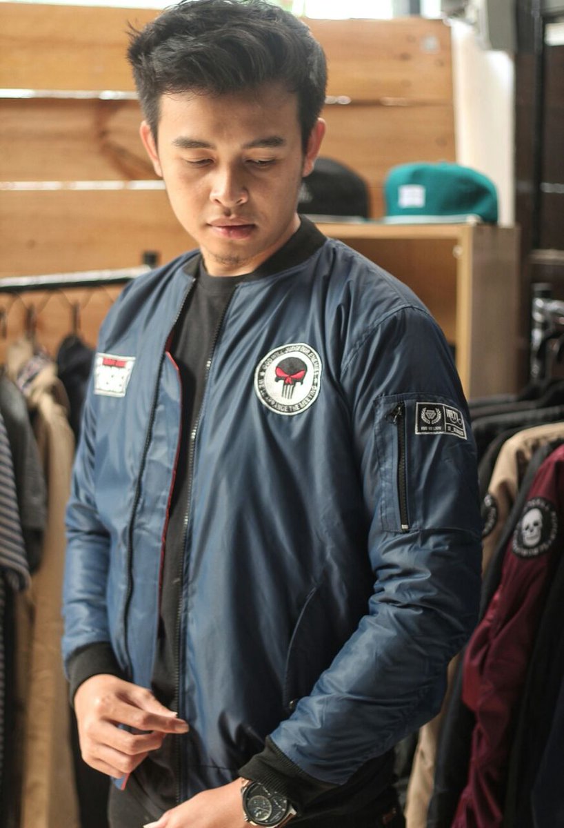 Rm2Shop's tweet photo. Bomber - Punisher (Navy) | 120rb | https://t.co/y5QftiQU3F | LINE@: @JDX5091S #askprilly #DBoxIndosiarAdaLesti https://t.co/LCL2B5HXQC