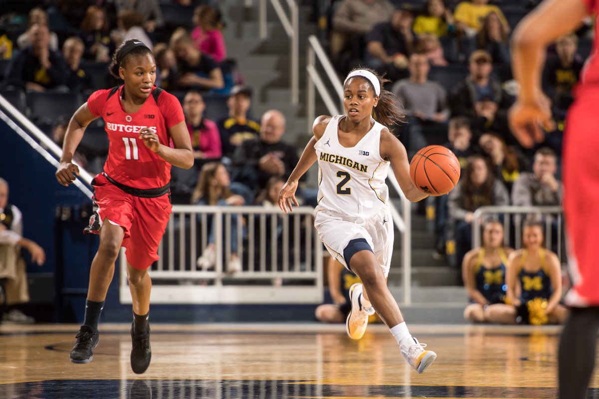 umichwbball's tweet photo. .@CeeJust_Hooping is the first player in school history with at least 1,000 points, 400 assists and 400 rebounds. #goblue https://t.co/2FGThP9XLo