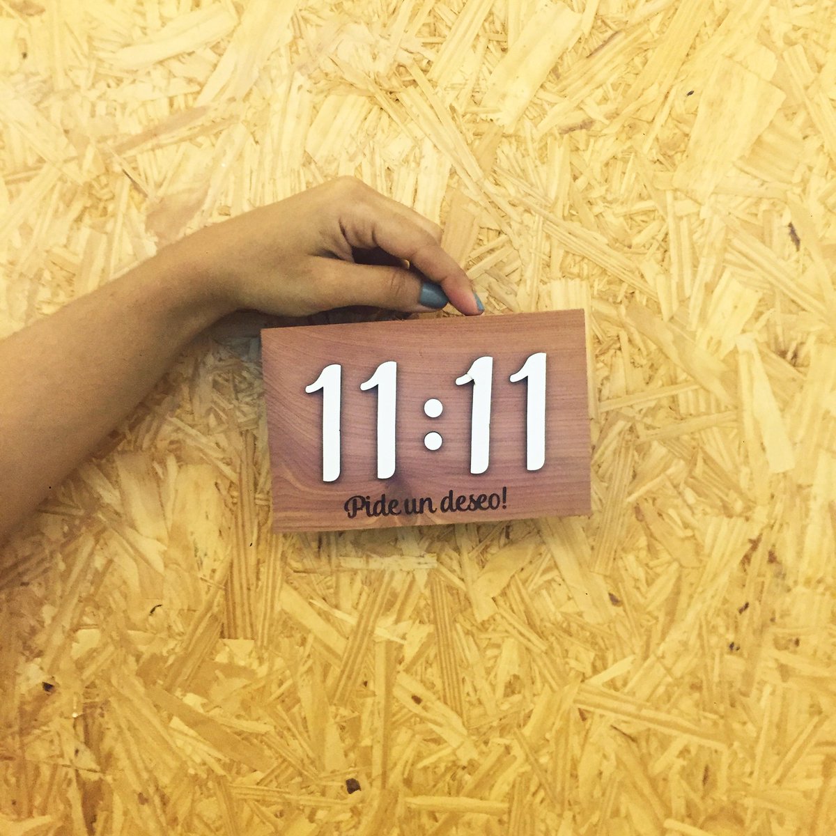 A <a href="/TikitiHome/">TíKiTi Cositas Bonitas</a> le encanta ayudarte a crear momentos mágicos, como con este letrero colgante. ¡Rápido pide un deseo! #AgoraMall