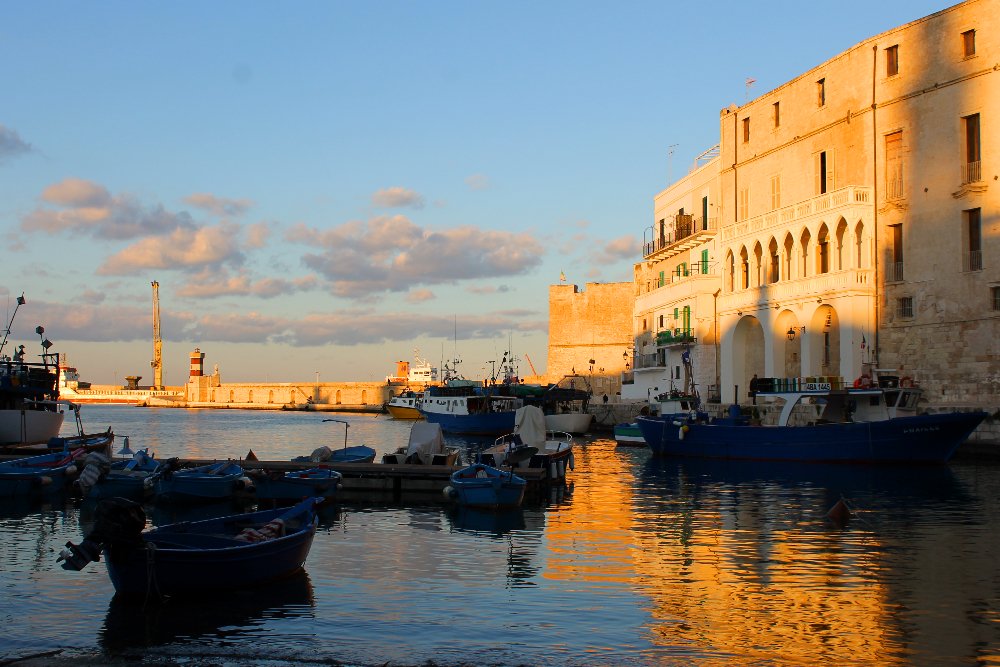 {Non siamo eterni. Godiamocela}
#Monopoli #Puglia • #WeAreInPuglia