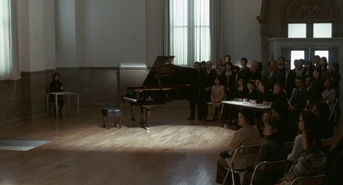 기요시의 〈도쿄 소나타〉와 오즈의 〈이른 봄〉ترجمة المنشور