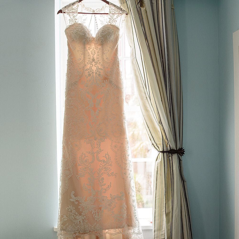 CasablancaBrida's tweet photo. The fanning, scalloped, swirling lace pattern of #Style2232 from our #SecretGarden collection, worn by #CasablancaB… https://t.co/czAobDTDfW