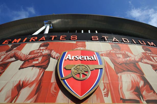 BREAKING: Arsenal complete first signing of January Transfer Window!  bit.ly/2hSBi4W