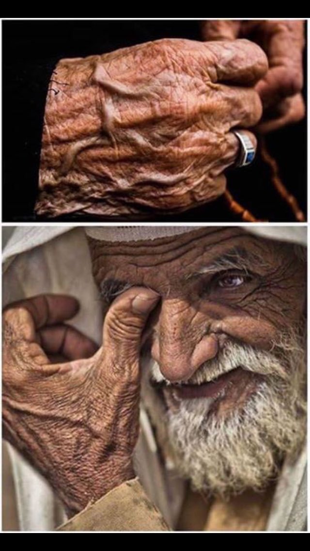 soopy_1551's tweet image. خلف تجاعيد المسنين التي خلفهاالزمن على أجسادهم آلام تراكمت وقصص إختبأت وأحاديث دفنت فرفقا بمن يعيشون بزمن ليس بزمنهم