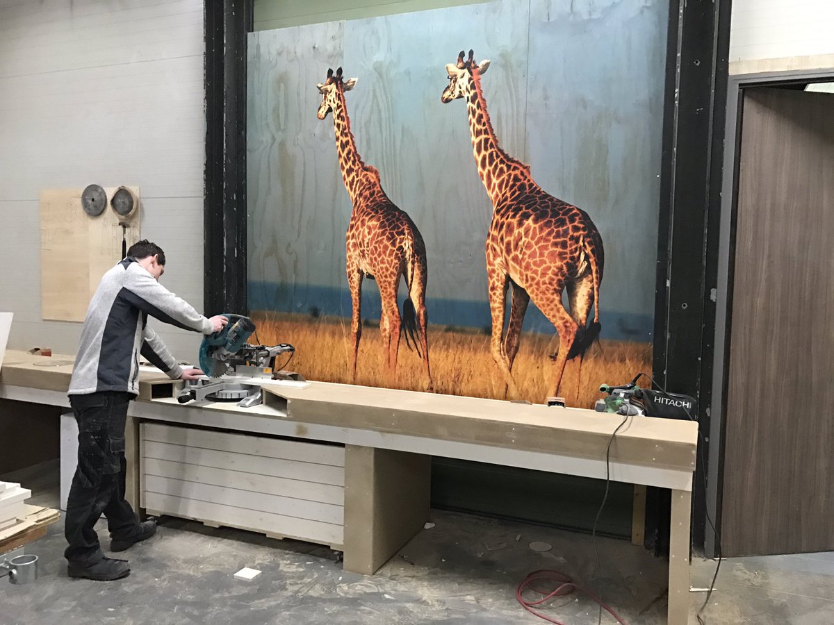 rolflebbink's tweet image. Ook een werkplaats kan best wat sfeervoller vonden wij bij #textline #underlayment #printen