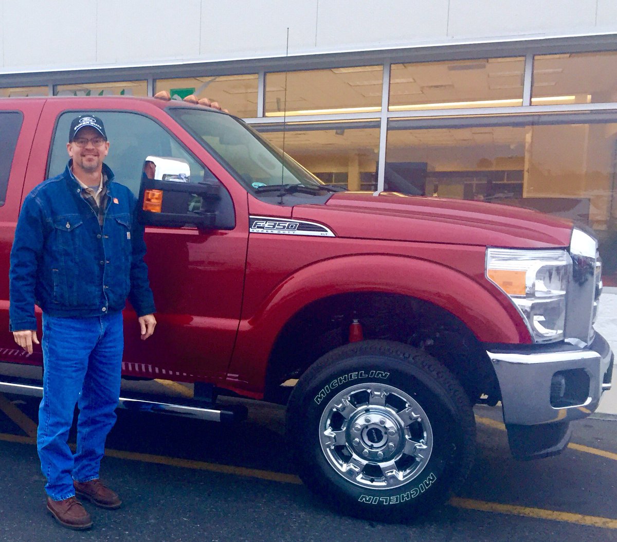 Big red safe Ford truck made in Kentucky ! 🇺🇸🎅🏼
