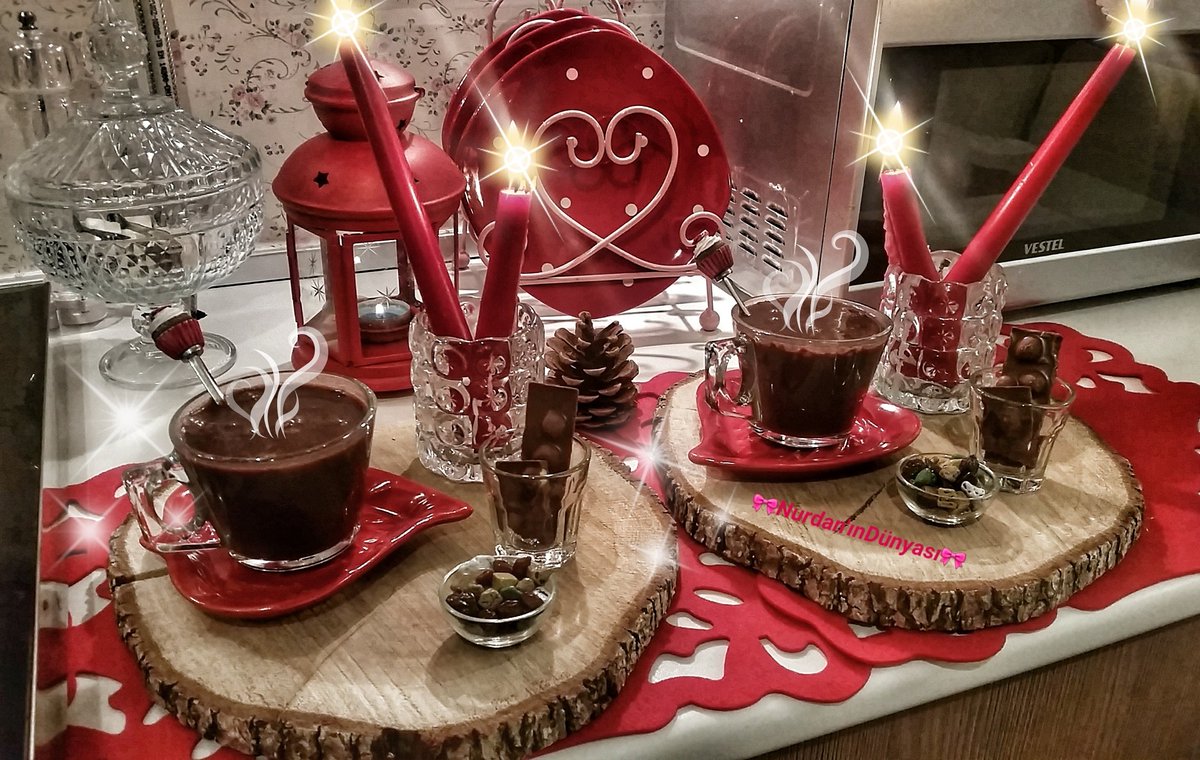 bayar_nurdan's tweet photo. #hayatımda içtiğim en güzel sıcak çikolata 🌘☀☆⭐★
 #hotchocolate #myhotchocolate #hotchocolatelove #chocolatelover #kitchen https://t.co/DtqNpDlztP