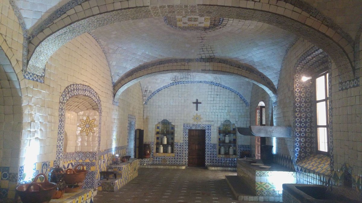 inessainz's tweet photo. ¿Sabías que en Puebla se encuentra ubicada la Cocina más Hermosa del Mundo? Ven y conócela #DescubriendoPuebla https://t.co/CdqvUcaZuL https://t.co/bEzRDU3ZZ7