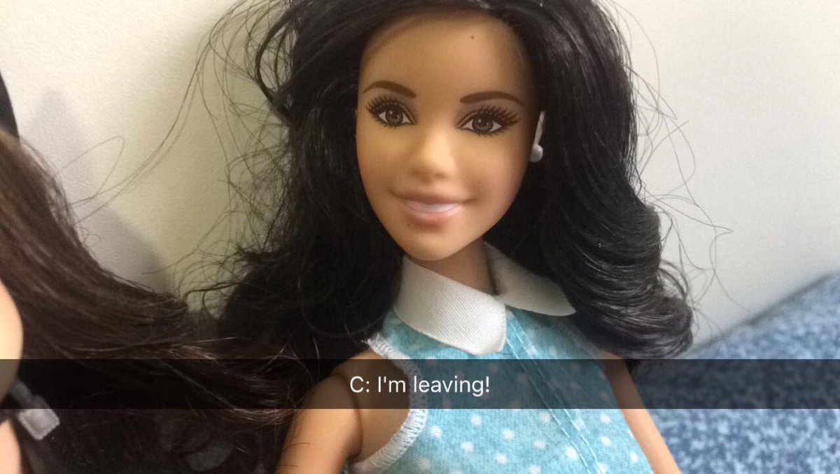 5Hasdolls's tweet photo. Hahahha she's such a good prankster!!! Her jokes are soooo funny........ right Mila? Mila???? -L https://t.co/FIaQF2AoFW