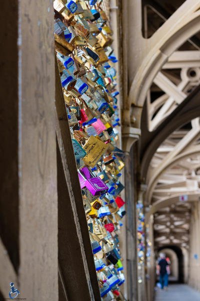 DrFumblefinger's tweet photo. Today's #picoftheday is from #viewfromthechair #photography.  #lovelocks in #Newcastle #England. #ttot.  https://t.co/tGzlanZExO https://t.co/sn2u7yDC2f