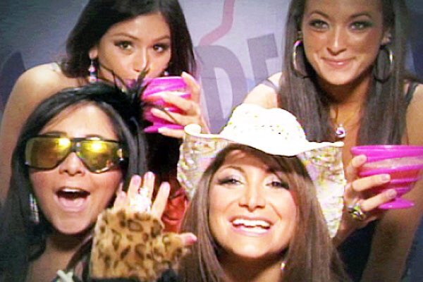 TelevisionMemes's tweet photo. The Cheetah Girls (2003) https://t.co/ke5IHx6J19