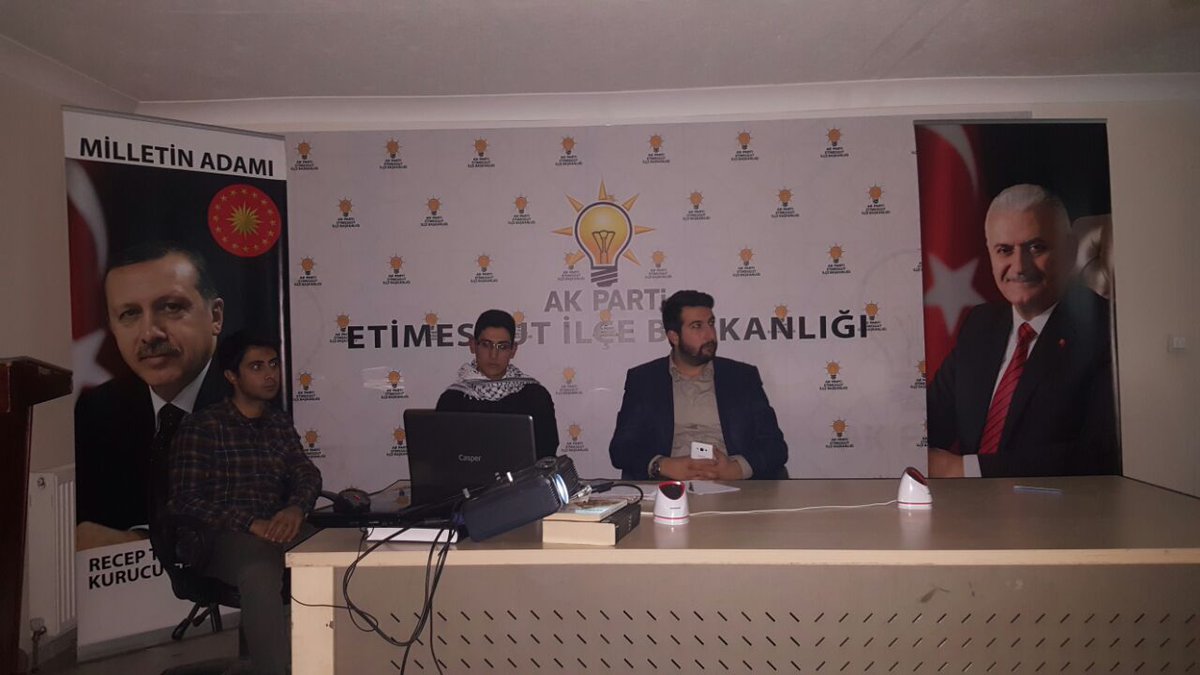 akgencetimesgut's tweet photo. Filsitinli Muhammed Toos kardeşimiz bizi Filistinin tarihi ve geldiği son durum hakkında bilgilendiriyor @kurtcancelebi @Beytullah2071 https://t.co/StTQMiAMO6