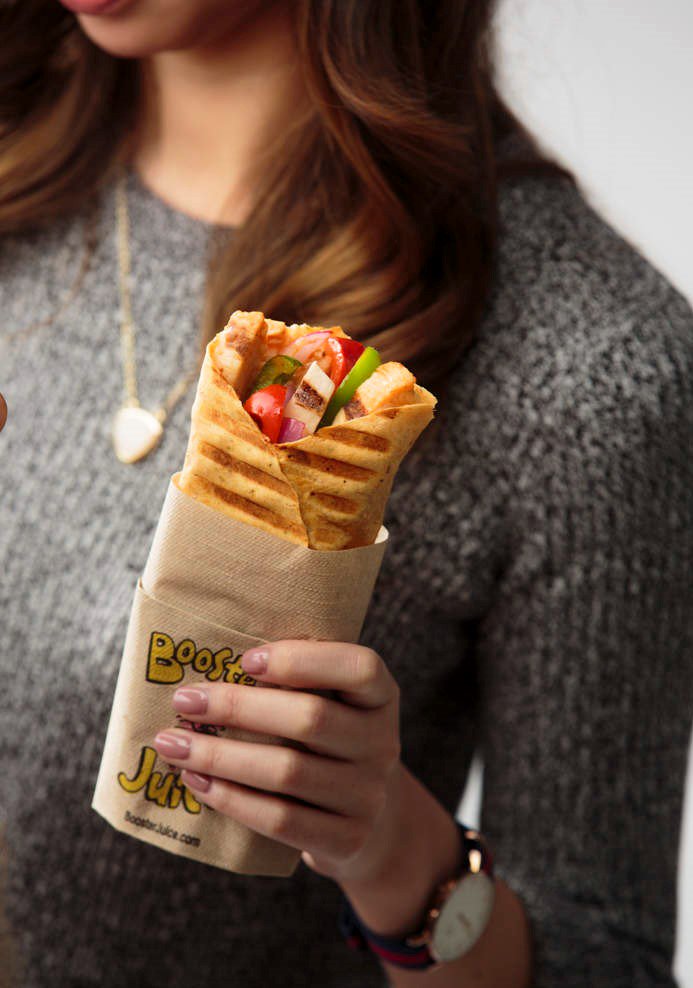 boosterjuice's tweet photo. Add a pop of colour to your outfit today #chipotlechickenwrap @boosterjuice https://t.co/YQIcDxiLhJ