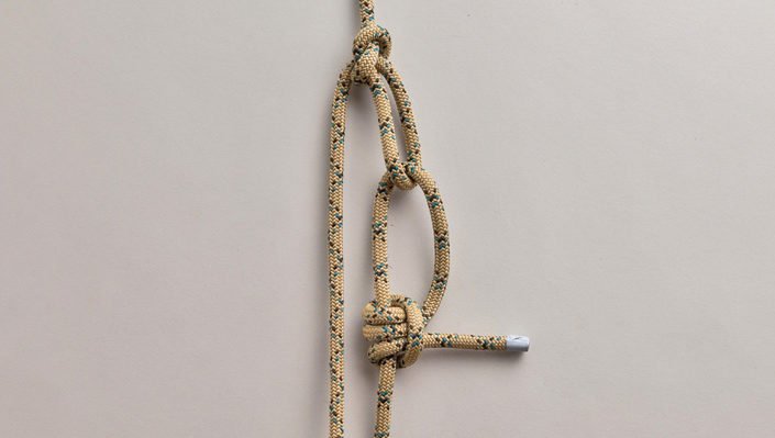 bootprints's tweet photo. @MinichMatt shares 3 #knots from Bob Holtzman's "Field Guide to Knots" that are essential for the #outdoors.
https://t.co/UacKixRzSz https://t.co/yKCacMIwoW